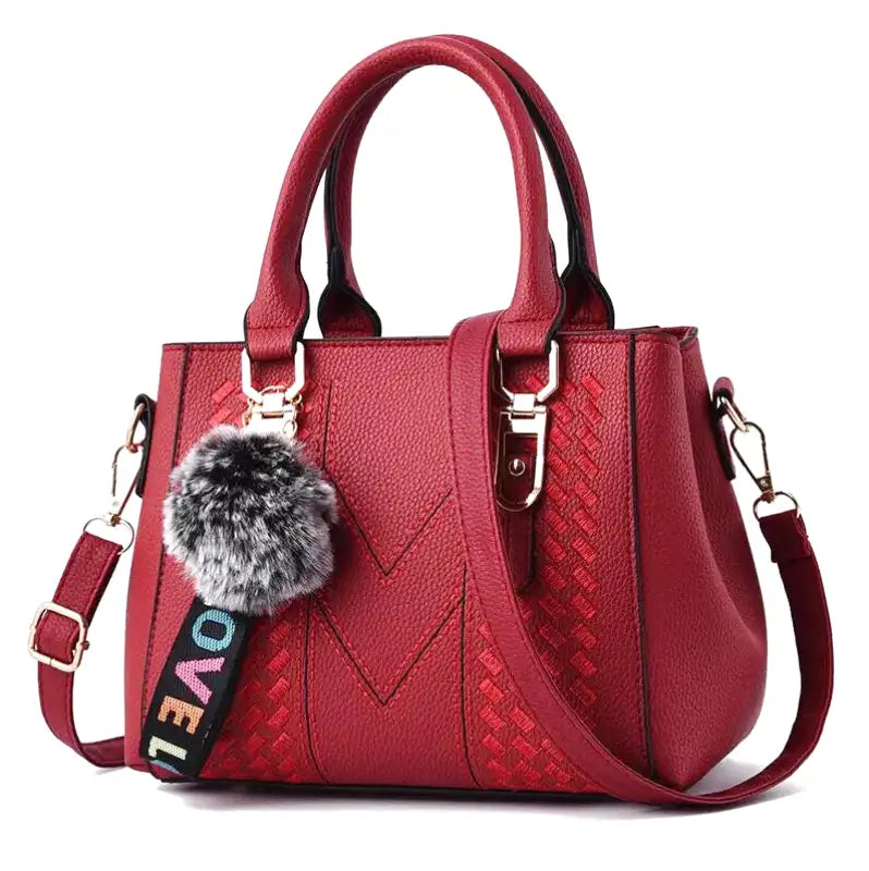 sac ELLA sac à main bandoulière chic cuir rouge élégant femme, format compact avec poches pratiques et bandoulière réglable pour un style moderne