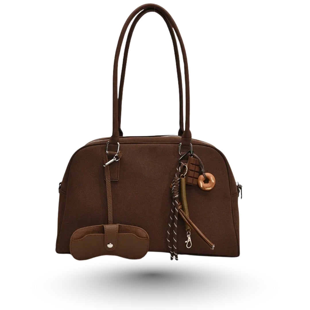 MARINA – Sac à main bandoulière en daim café robuste et raffiné, idéal pour cours et travail.