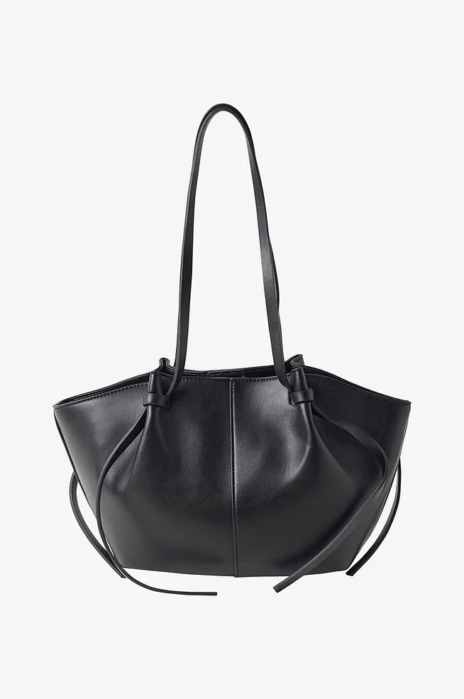 sac cabas cuir noir KATE à grandes anses, élégant et pratique, en cuir brun avec boucle raffinée et compartiment intérieur
