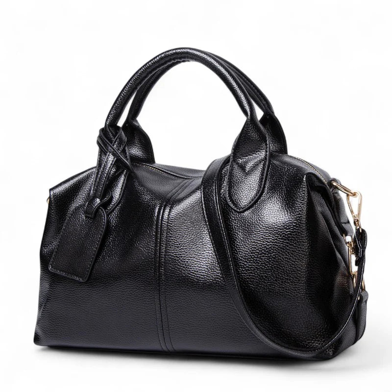 Sac à main bandoulière Yaelle en cuir texturé, élégant et pratique pour étudiantes et jeunes femmes, avec bandoulière ajustable, design chic et compartiments organisés pour transporter cahiers, ordinateur et accessoires du quotidien.